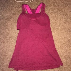 Lululemon workout top